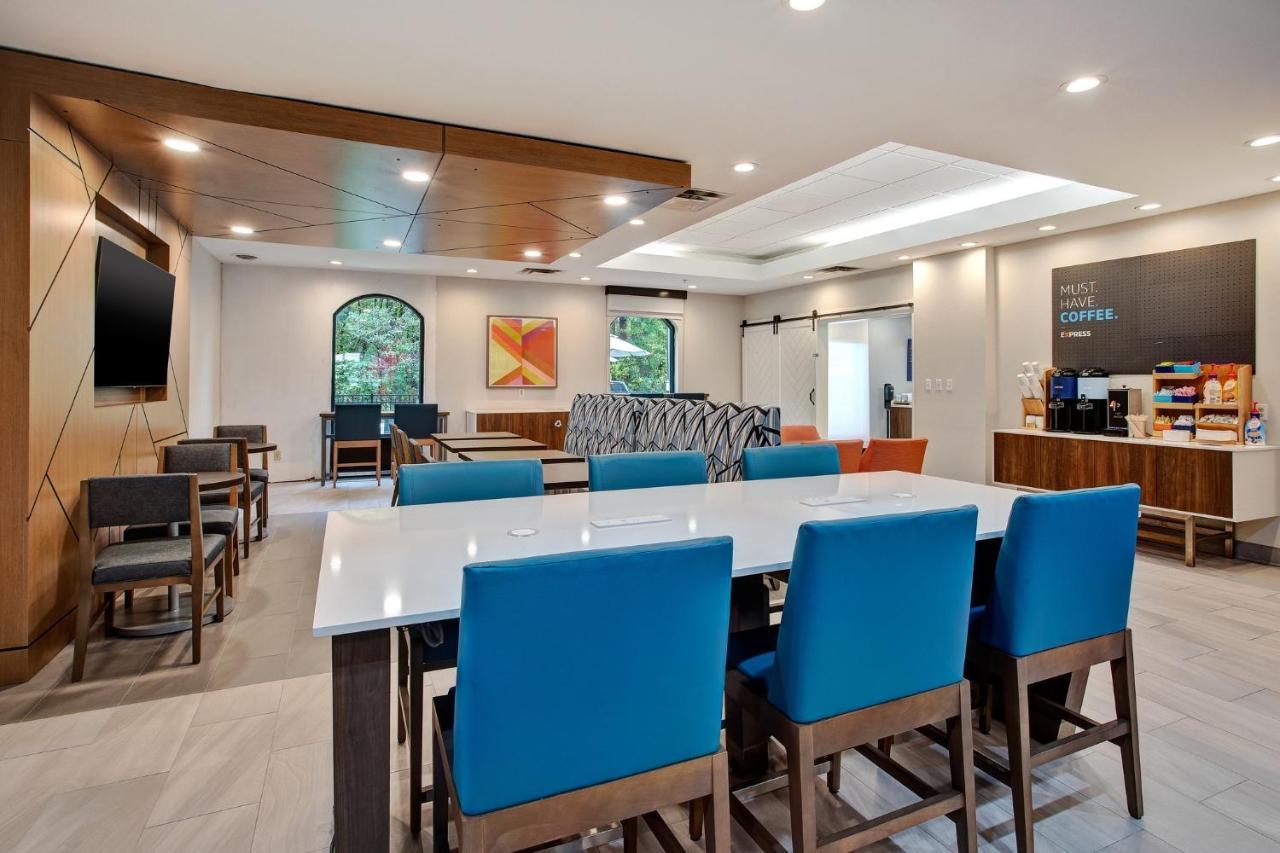 Holiday Inn Express Hotel & Suites Dover By Ihg Εξωτερικό φωτογραφία
