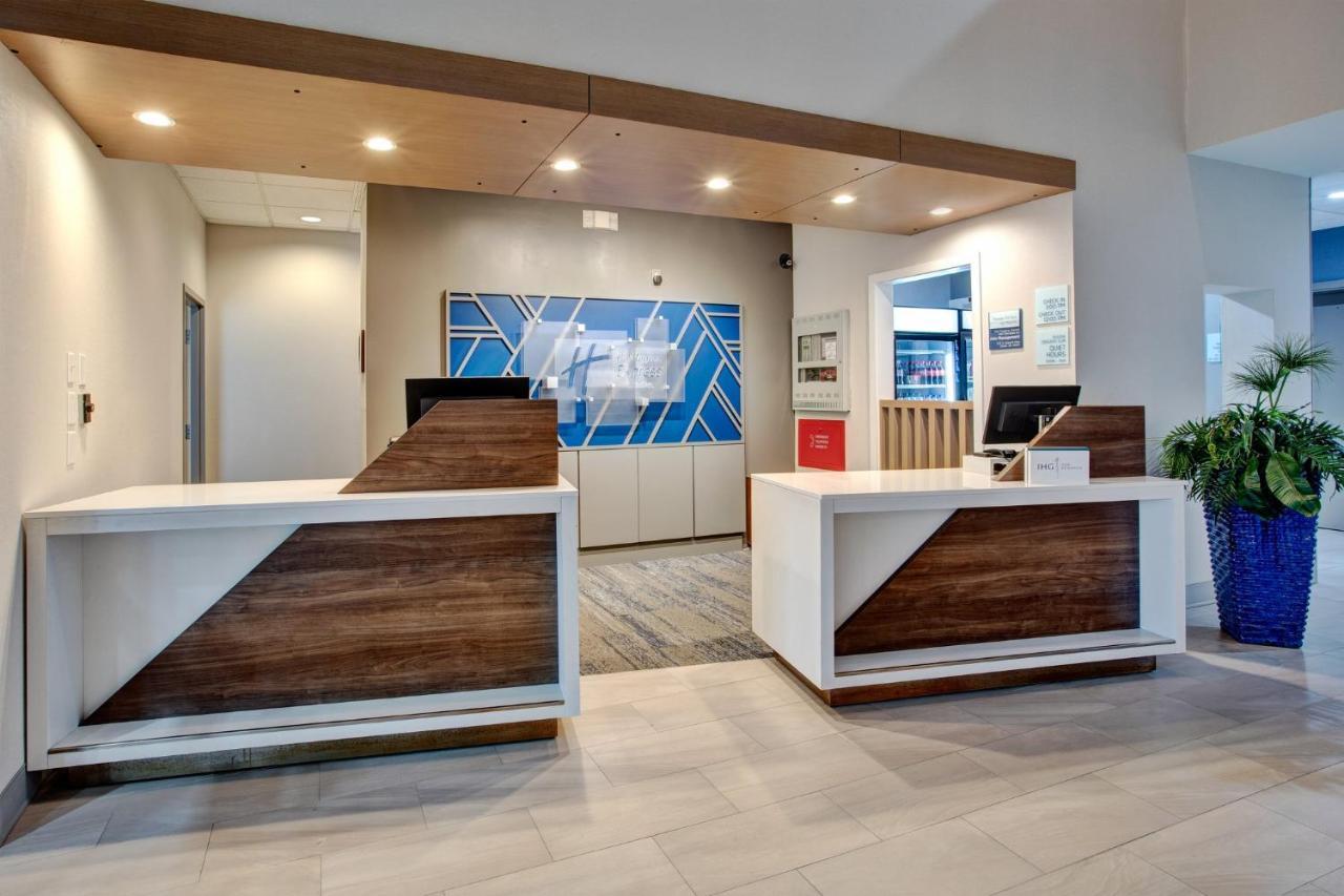 Holiday Inn Express Hotel & Suites Dover By Ihg Εξωτερικό φωτογραφία