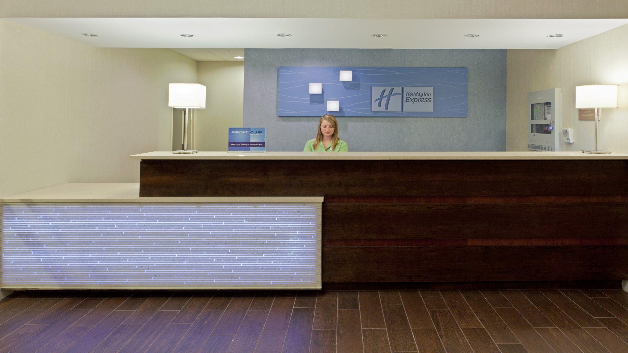 Holiday Inn Express Hotel & Suites Dover By Ihg Εξωτερικό φωτογραφία
